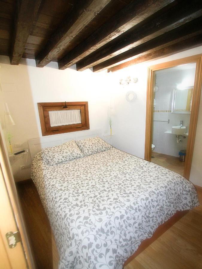Apartamentos Toledo Suite *
