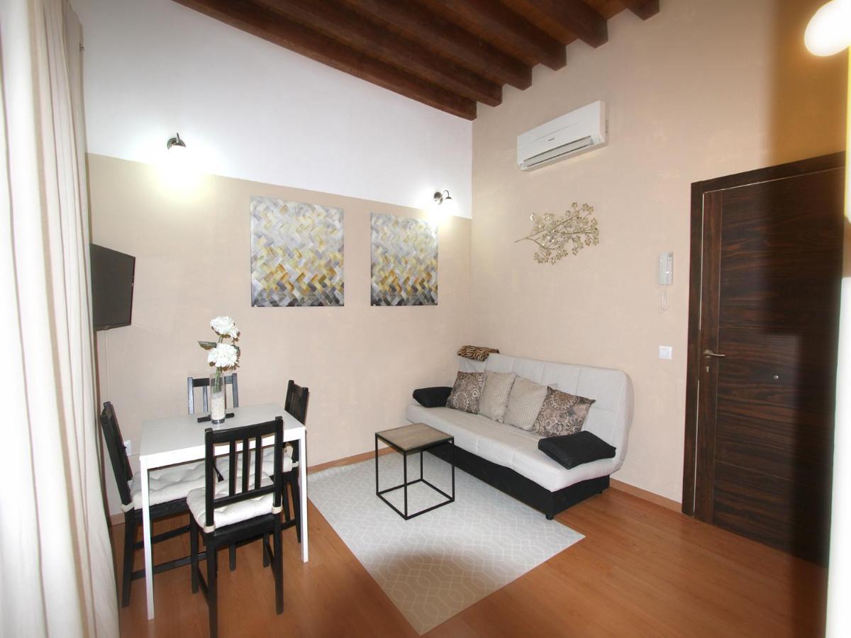 Apartamento Apartamentos Toledo Suite